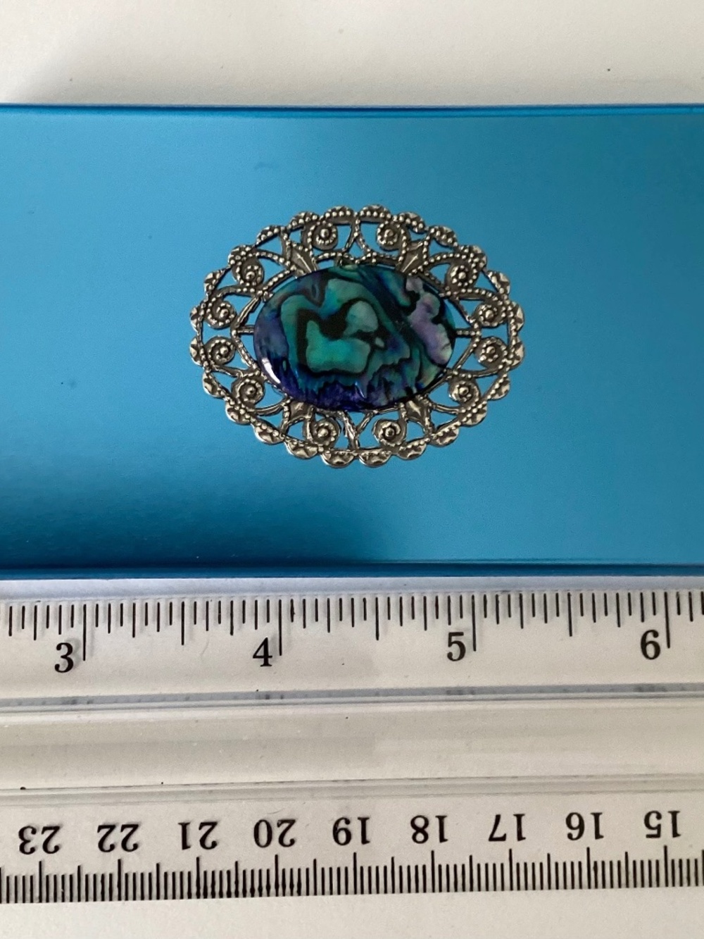 Ocean blue hard metal case w/beautiful abalone! Cigs, credit cards, meds, etc..